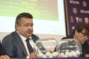 Носителят на Купата на България започва защитата с труден старт
