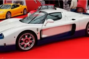 "Мазерати" от 2005 г. бе продадено за рекордните 5.2 млн. долара 