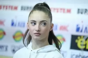 Световна шампионка бе върната в ансамбъла след нов ремонт на състава