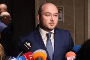 И парламентът ще се включи в протакането на казуса "Сарафов"