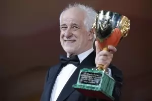 Плеяда звездни гости чака церемонията по награждаване на "Синелибри"