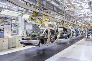 Фирмите продават повече коли от всякога, но правят по-малко пари