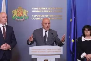 Кабинетът отчаяно търси смокинов лист за бюджета