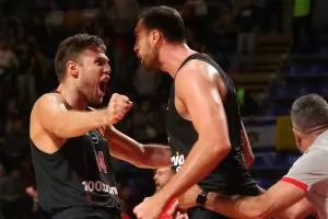 Везенков изведе "Олимпиакос" до невероятен обрат в Евролигата