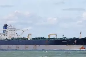 Русия изпрати подводница при танкера, преследван от САЩ