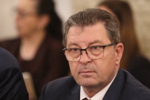 Изпълнителен директор на Български енергиен холдинг Жаклен Коен е подал