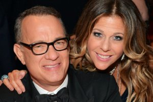 Американският актьор Том Ханкс и съпругата му Рита Уилсън са