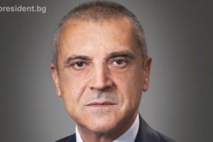 На 61 годишна възраст внезапно почина секретарят на президента по външна