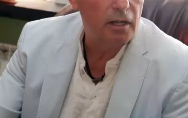 Асен Александров, директор на 51-во училище