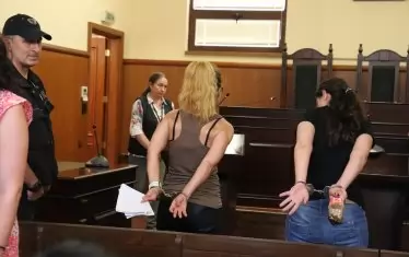 Тези жени имат предварителна присъда, твърди адвокат Савова. 