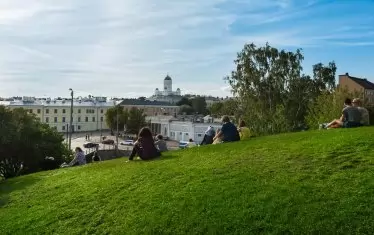 Те са емоционално интровертни. Рядко демонстрират високи показатели при изразяването на радост или гняв