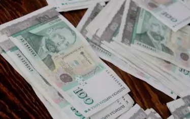 Проектът залага въвеждането за първи път на минимална заплата за професори и доценти.