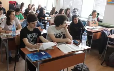 МОН обяви тест по природни науки за деветокласниците 