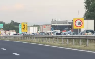 Свалят със закон скоростта на магистралите в България до 130 км/ч