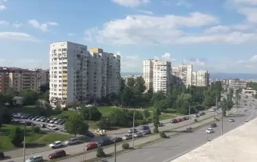 Нотариуси спряха опит за измама и кражба на апетитен имот
