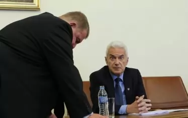  Враждата между патриотите разголи порочния лобизъм