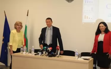 Борислав Сарафов, който е директор на следствието от декември 2017 г., отчете работата на институцията за първата половина на тази година.