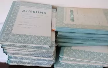 Бумащината отблъсква и млади, и старши учители.