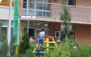 9700 деца останаха неприети в детските градини в София