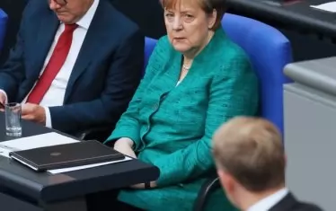 Партиен лидер поиска германският канцлер да управлява до 10 г.
