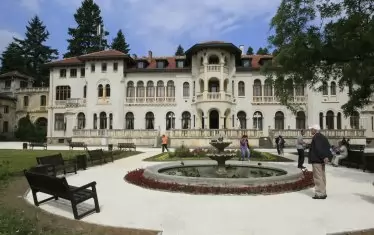 Сакскобургготски е окончателно собственик на парка и двореца "Врана"