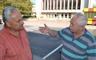 Денчо Русев и Вехби Османлъ горещо спорят "за" и "против" Пенчо Кубадински.