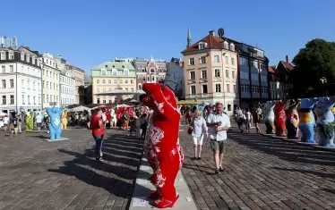  Прането на пари е голям бизнес в страната с 2 млн. население.