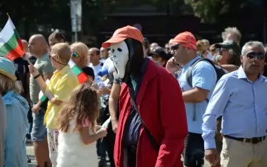 1 от 300