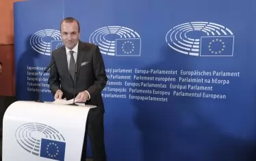  Манфред Вебер