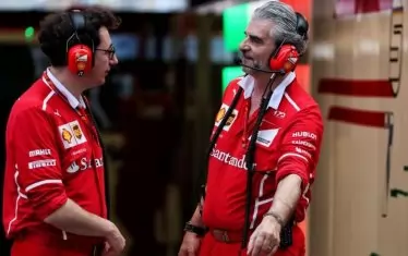  Битката за властта между Матиа Биното (вляво) и Маурицио Аривабене (вдясно) може много да навреди на "скудерията".