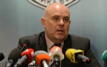 Зам.-главният прокурор Иван Гешев не желае да отговори защо прокуратурата толкова години не е разследвала Баневи.