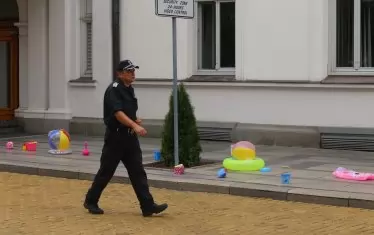 Майките на деца с увреждания поканиха по нестандартен начин управляващите на "лятно ваканцуване".