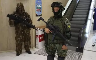  С кампанията "Бъди войник" МО се опитва да привлече желаещи в армията. Тя започна в понеделник с представление в НДК. 