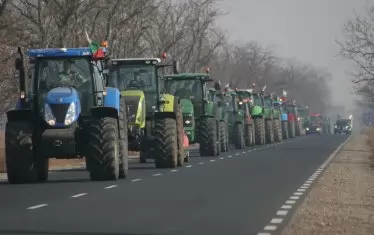 Зърнопроизводители плашат да блокират страната на 85 места