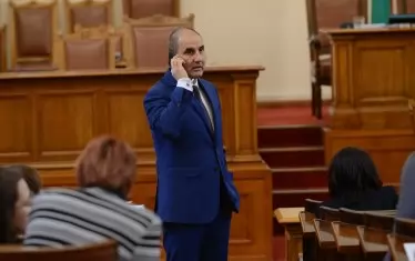 Цветанов управлява ръчно ГЕРБ.