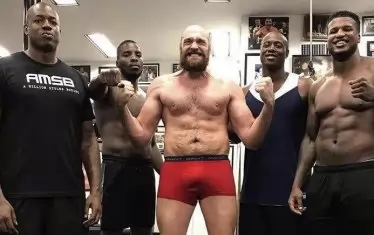  Тайсън Фюри свали близо 70 кг за една година.