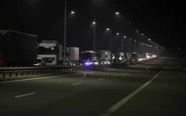 Магистрала "Люлин" остана затворена повече от два часа. 