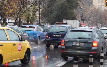  Пловдивчани ще плащат по-висок данък за колите си от столичани