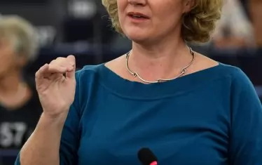 Джудит Саргентини: „Унгария се намесва в съдебните дела на страна (б.р. Македония), която усърдно се опитва да се подобри и да стане член на ЕС."