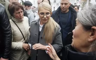  Бившият премиер Юлия Тимошенко е с нов имидж и с нови шансове да стане президент. 