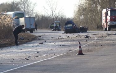 Всеки трети шофьор е или повлиян от алкохол или наркотици, или е без книжка, или управлява превозно средство, което не е регистрирано, обяви Бойко Рашков в последната си изява като вътрешен министър.