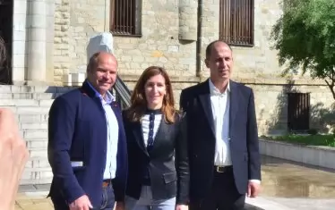 Министър и съветник посещават Перперикон.