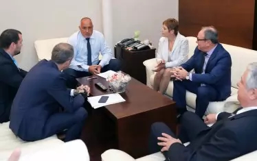 Спорът между БАН и синоптиците получи развръзка едва след като премиерът Борисов им даде ултиматум да се разберат.