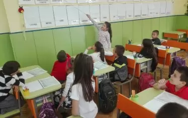 Ограмотяването става по-бързо по метода на сугестопедията.