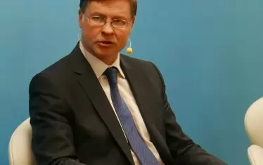 София отлага "с няколко месеца" чакалнята за еврото 