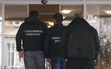  Спецпрокурори влязоха веднага в Министерството на културата, за да търсят доказателства за престъпления на ръководството му. 