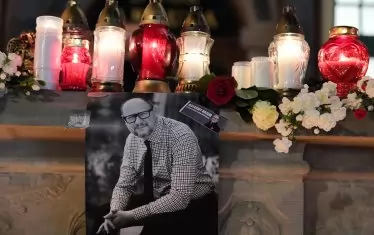  Гибелта на Павел Адамович вероятно ще увеличи разединението в полското общество, прогнозират политолози.