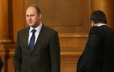 БСП иска от прокуратурата да провери военен договор