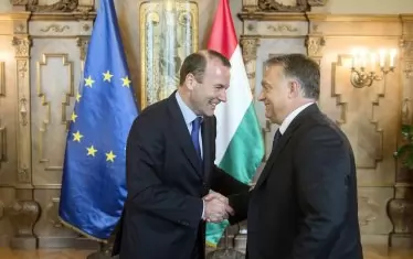  Манфред Вебер е вероятно бъдещият шеф на ЕК. Той и най-вече унгарският премиер Орбан акцентират на християнската риторика и националната идентичност.