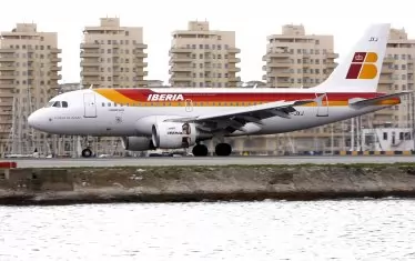 Испанският авиопревозвач „Иберия“, който е британска собственост, може да загуби правото си да работи в ЕС след Брекзит.